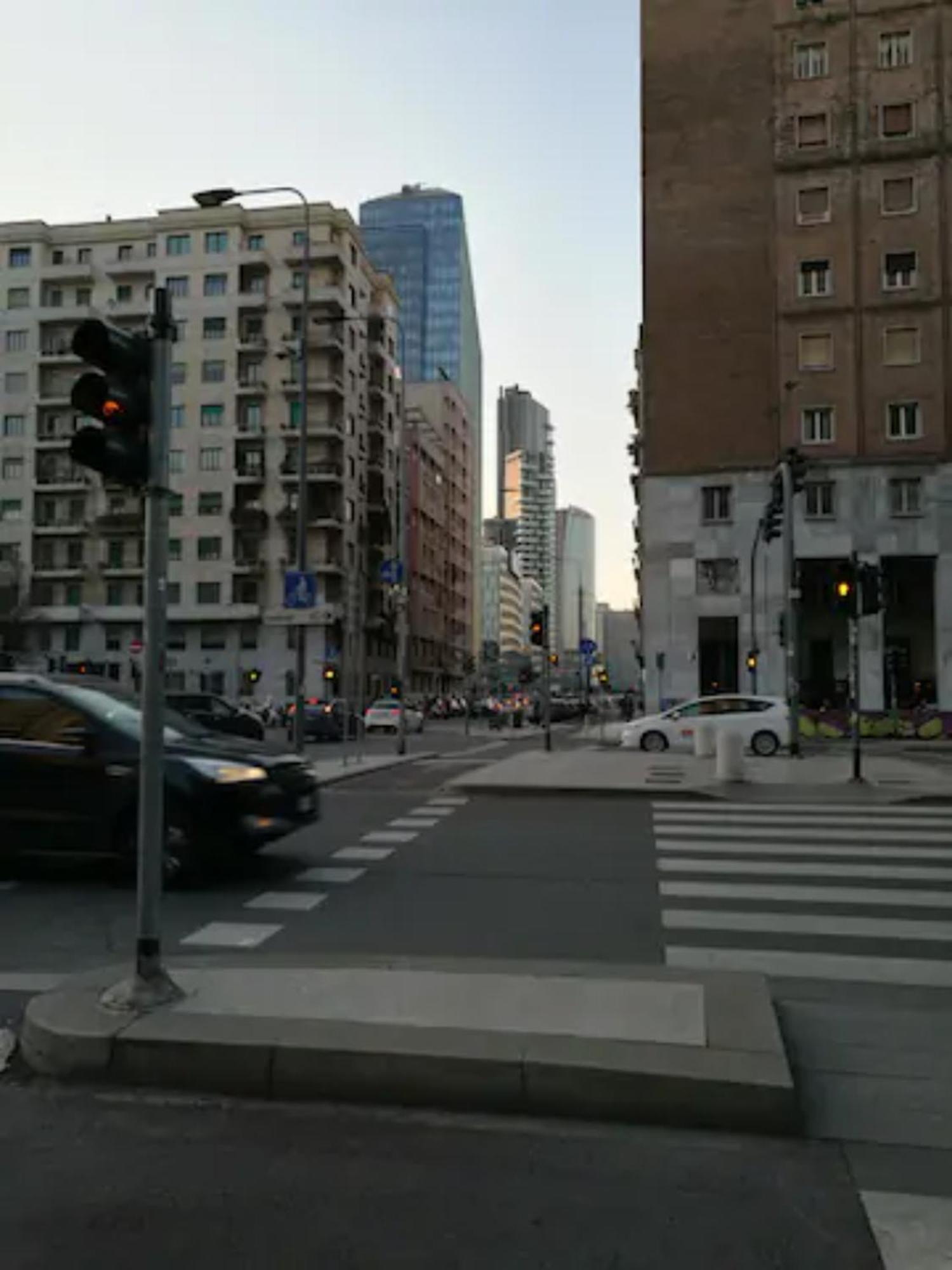 Suite Mm3/Repubblica A 5 Minuti Dal Duomo Milano Dış mekan fotoğraf